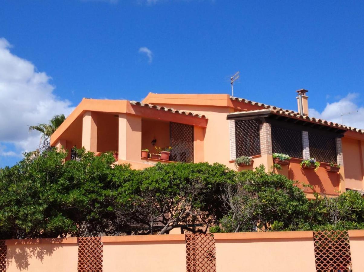 Вилла Casa Bon' Aria Fronte Mare Sud Sardegna La Maddalena  Экстерьер фото