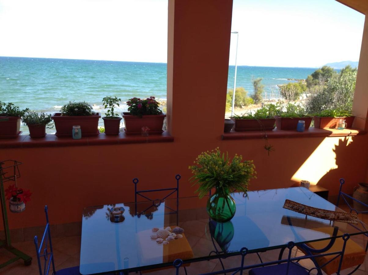Вилла Casa Bon' Aria Fronte Mare Sud Sardegna La Maddalena  Экстерьер фото